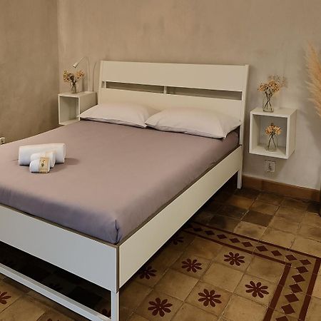 Maniace 57, Ortigia Historic Center, 200 Mt From The Beach Syracuse Exteriér fotografie