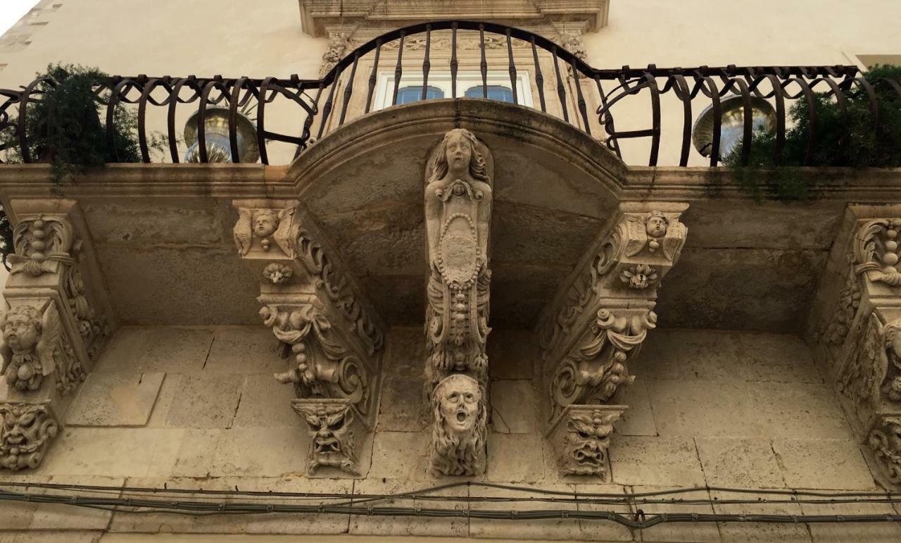 Maniace 57, Ortigia Historic Center, 200 Mt From The Beach Syracuse Exteriér fotografie
